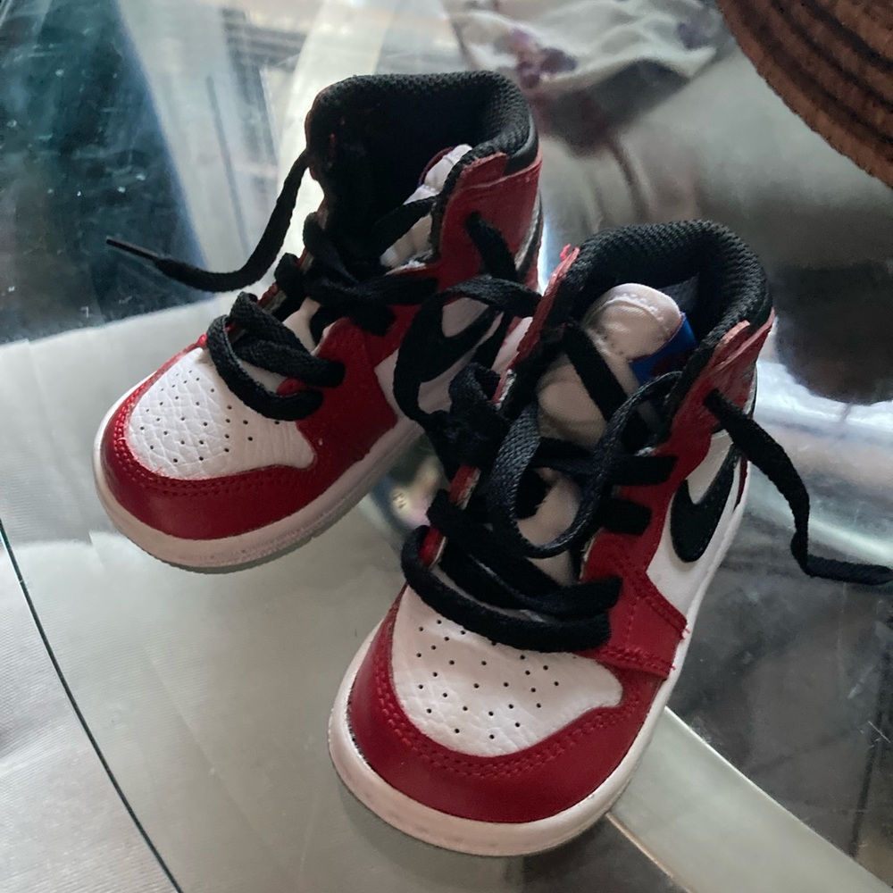 Jordan 1s - Picture 2 of 2